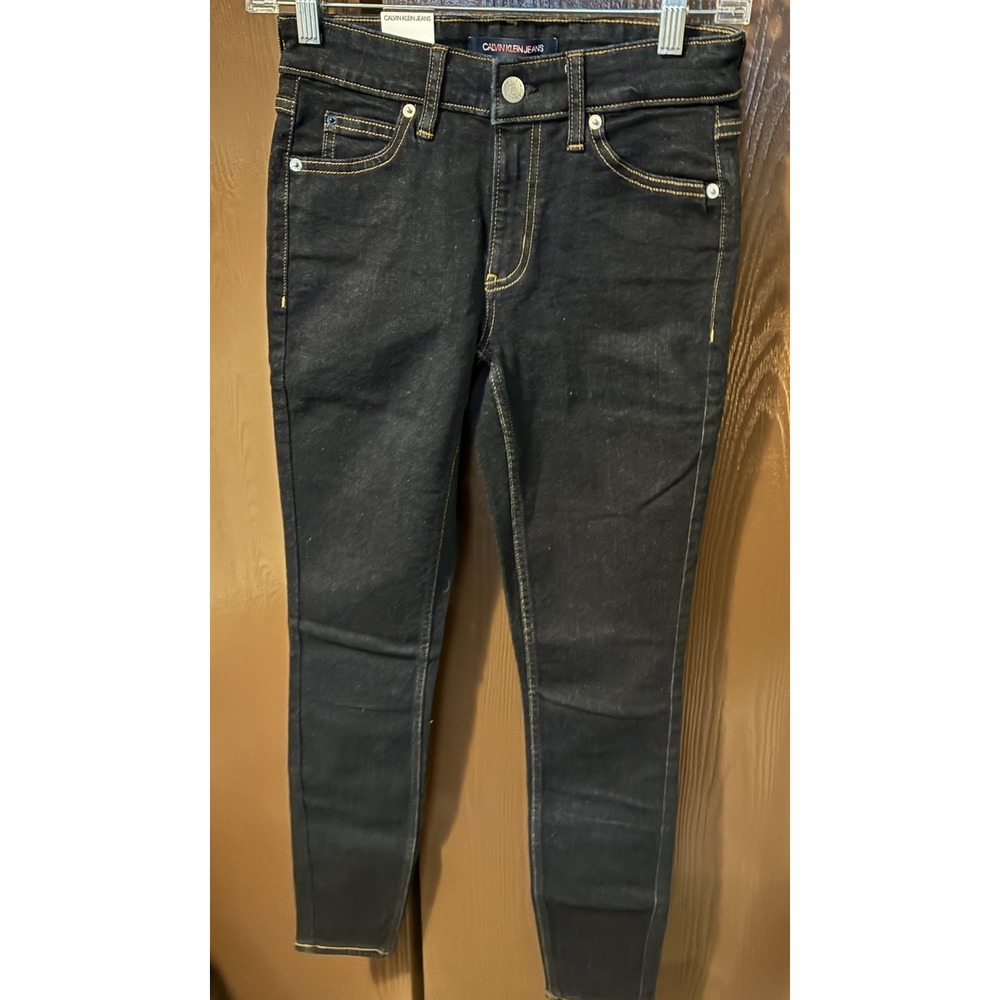 Calvin Klein Womens 26x32 Dark Wash Mid Rise Skinny Leg Denim Jeans